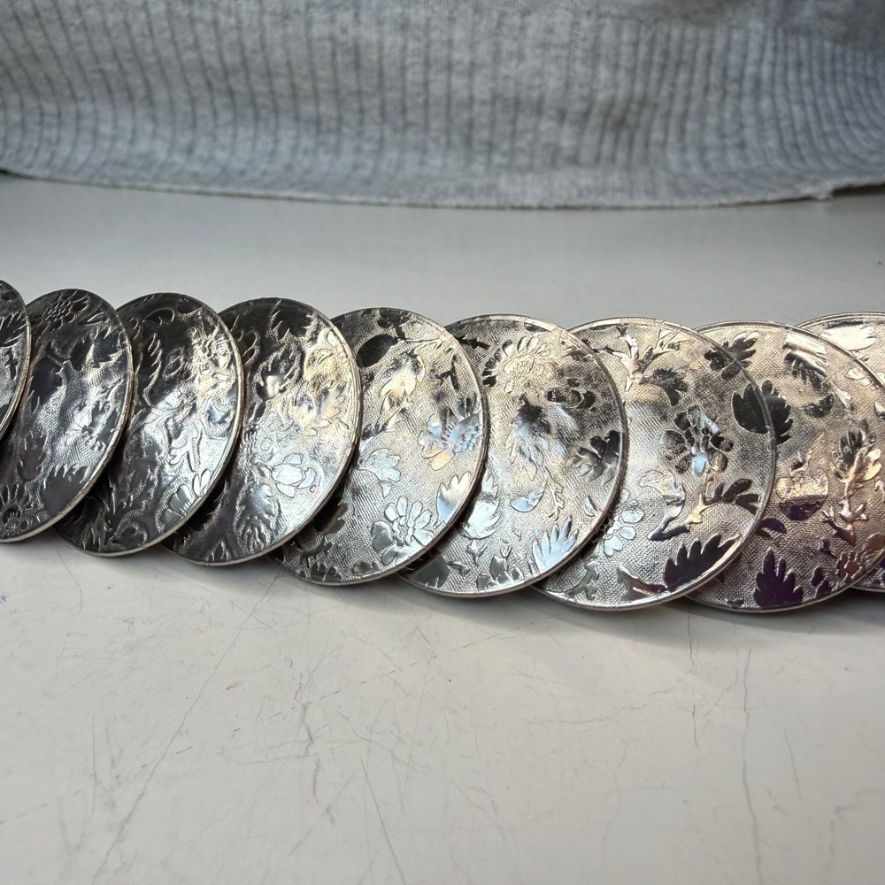 Vintage Silver Tone Floral Embossed Disc Medallion Stretch Belt Boho Metallic